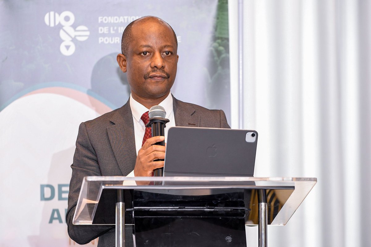 🎙️ Now on stage: Protas Saende, Chairperson of ICJ Kenya.
He delivers Opening Remarks, highlighting ICJ Kenya’s commitment to advancing justice, democracy &amp; civic space in partnership with the Innovation Foundation for Democracy.

#AfricaDemocracy #CivicSpace #DigitalInnovation