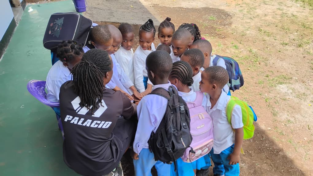 FreeGenerationA's tweet image. Hands In....
Here we are one team there is no them and us...
We are here for one purpose #Changes 
#WeAreFreeGeneration 
#WeBelieveInChanges