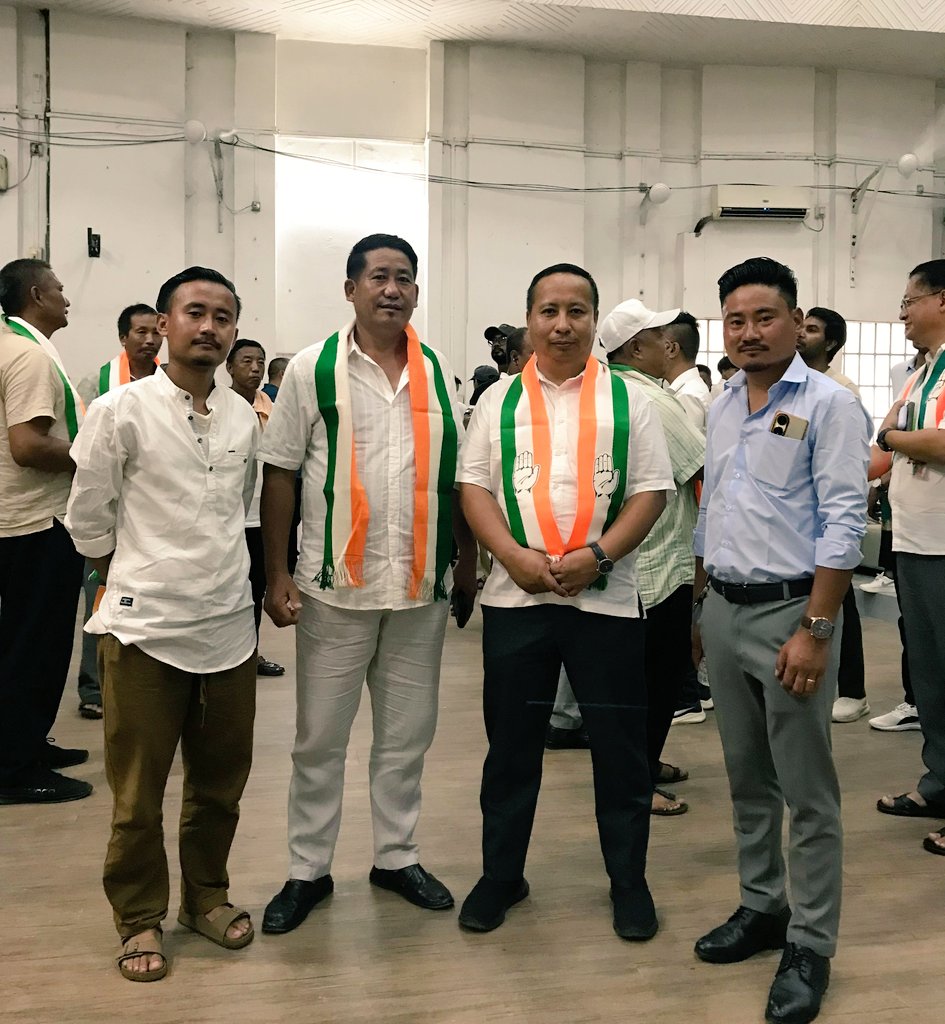 Zunheboto DCC officials with Vice President of <a href="/INCNagaland/">Nagaland Congress</a> Capt <a href="/gkzhimomi/">GK Zhimomi</a> after the conclusion of successful 'Vote Chori, Gaddi Chhod' State level rally held in Dimapur today.
