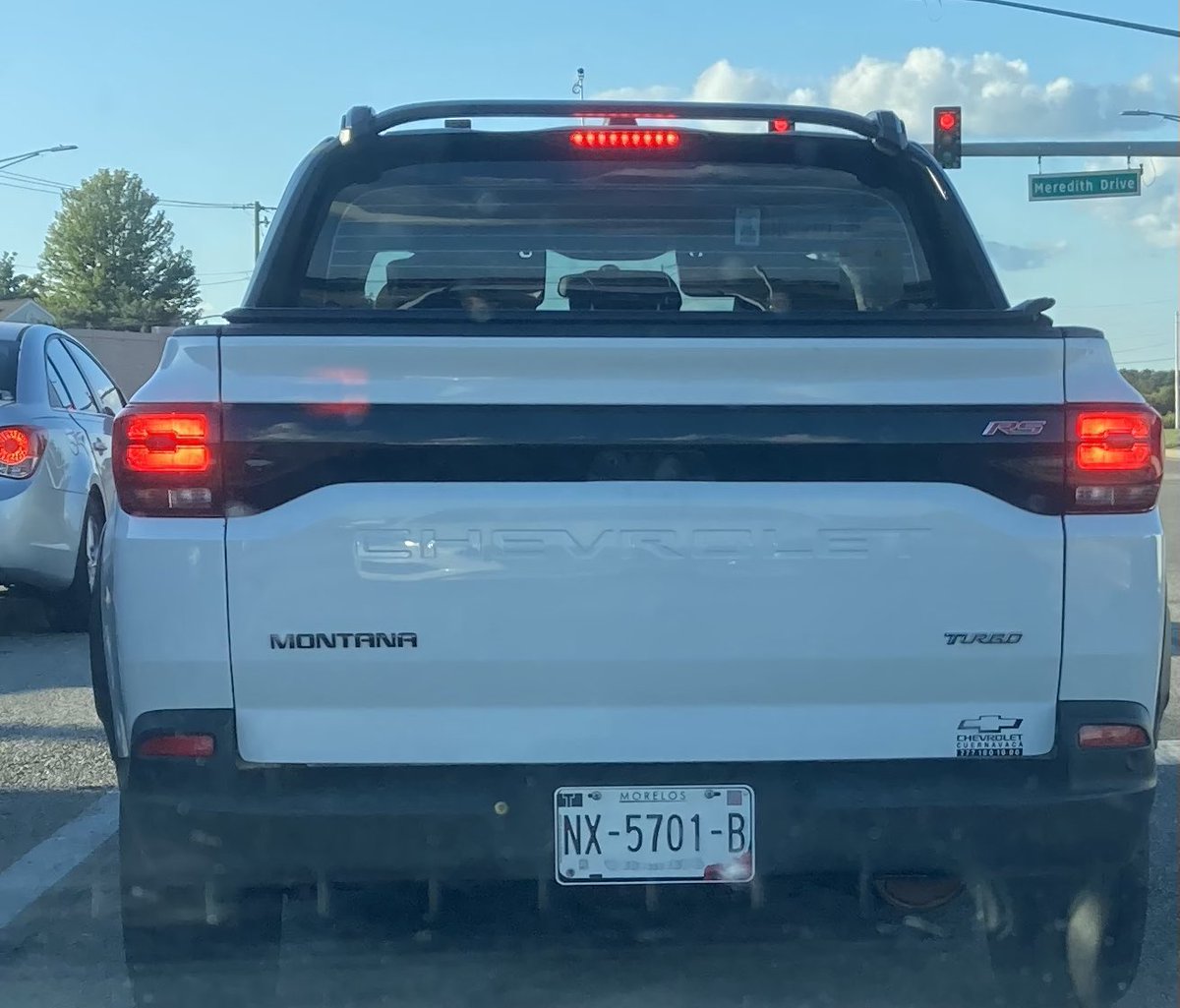 anon14825287's tweet photo. @ICEgov Mexican license plates in Crystal Lake, Illinois https://t.co/wia3H8jhE5