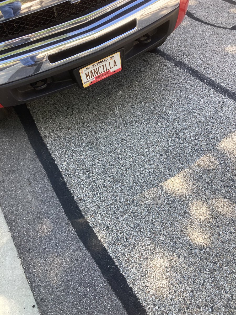 anon14825287's tweet photo. @ICEgov Mexican license plates in Crystal Lake, Illinois https://t.co/wia3H8jhE5