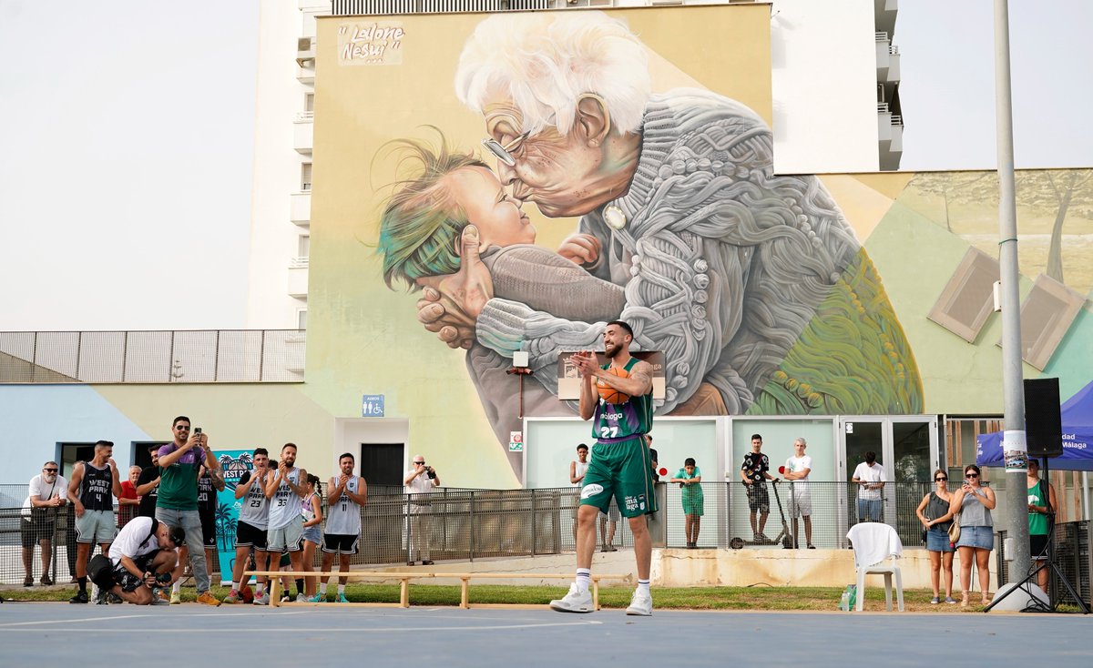 unicajaCB's tweet image. 😎 Ayer lo pasamos en grande con @C_Duarte5 y todos vosotros en el Parque del Oeste

💪 ¡Ganas de que empiece lo bueno!

💚💜 #YoSoyDelUnicaja