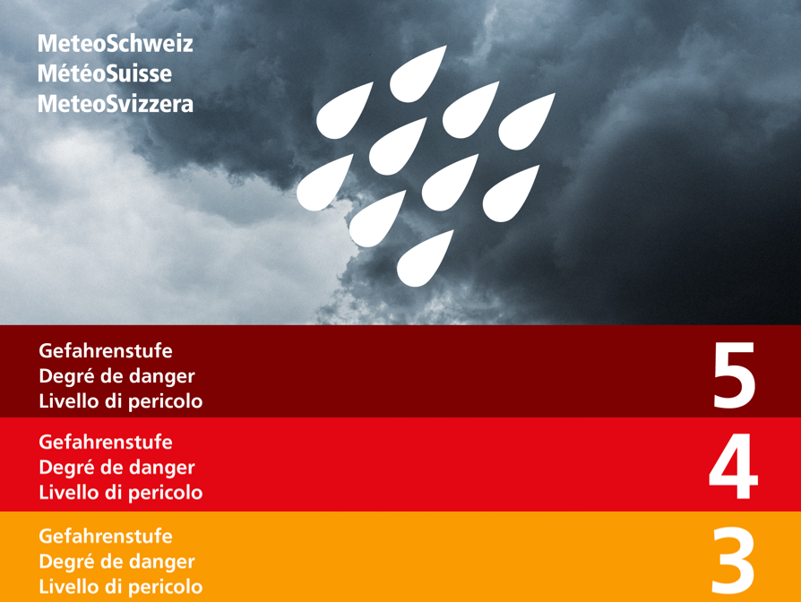 meteoschweiz's tweet photo. Update der Warnungen des Bundes: Für viele Regionen der Schweiz gelten #Regenwarnungen der Stufe 3, örtlich der Stufen 4 und 5 (von 5)⚠️. Weitere Informationen auf https://t.co/qjoYMzvqsA und https://t.co/YxsbM0106B oder auf der MeteoSwissApp. #MeteoSchweiz #Unwetterwarnung https://t.co/lHjIS4lyTU