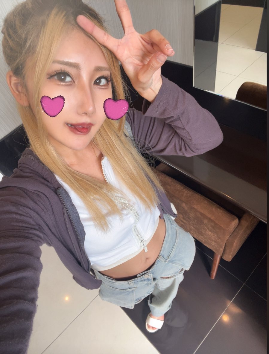 明日の8月28日(木)は
123＋N布施店さんへ💨

毎度お馴染み【増台機種】が気になる所👀
色々楽しめる店舗さんなので
明日は何座っても勝つ気持ちでゆく🔥

8月ももう残り少し
逆2万枚捲れるのか!?😀笑

抽選は9時30分✅

ではでは！皆様明日もよろしくね！
明日は勝ちツイします！笑

#123布施店
#PR