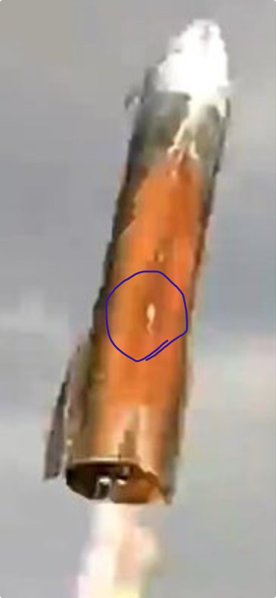 What is it? A space sperm? 😅 <a href="/SpaceX/">SpaceX</a>