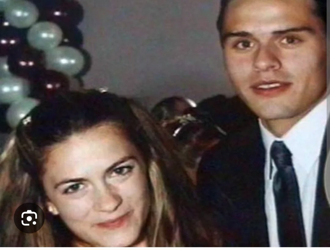 25 años de un crimen horrible. Siempre en mi ♥️ amigos!