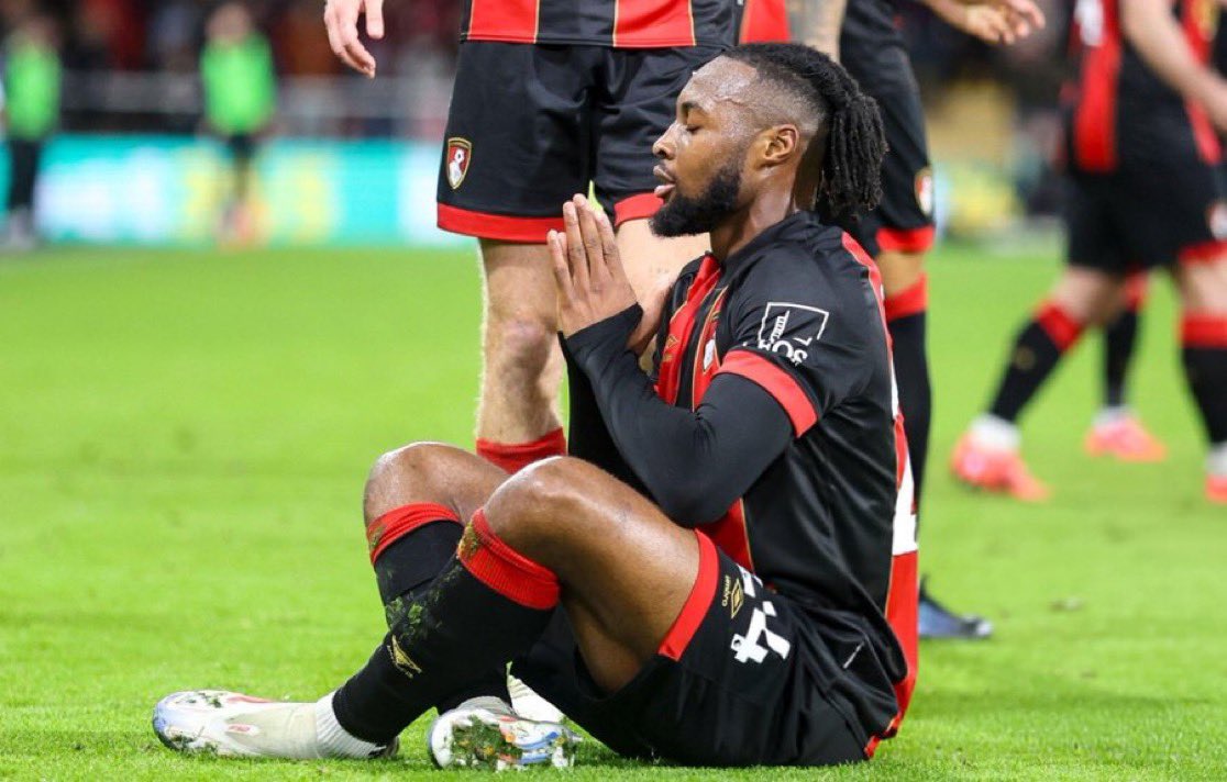 🚨🗣️ Bournemouth star, Antoine Semenyo on wether moving to a club like Arsenal would be a dream come true: 

“Yeah any team that plays Champions League, Europa (League) - that’s the aim.” 📈🔜

“I am an Arsenal fan.” 😳👏

[<a href="/TheAthleticFC/">The Athletic | Football</a>]