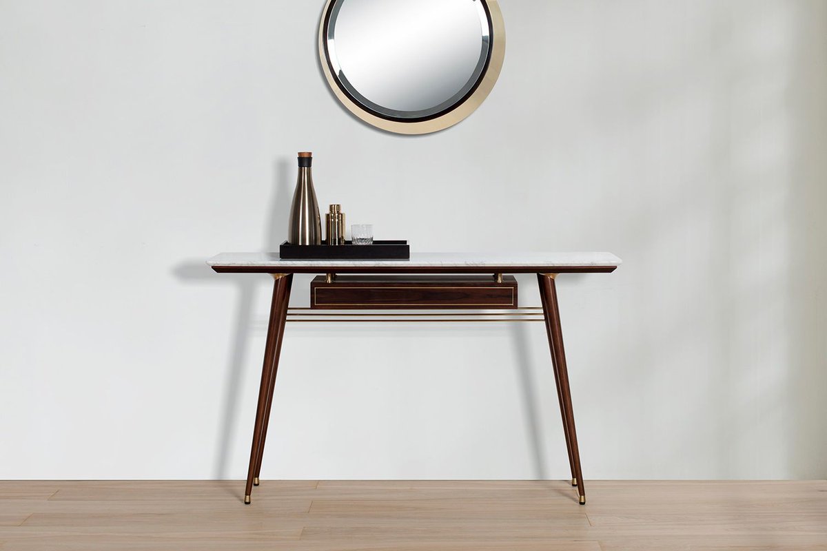 Decca_intl's tweet image. Refined simplicity meets modern British craftsmanship. The Whitehall Console by Robbie Llewellyn for Decca features rich wood, brass accents &amp;amp; Carrara marble — a timeless addition to any space.

#DeccaHome #FurnitureDesign #LondonCollection #LuxuryLiving #ModernDesign