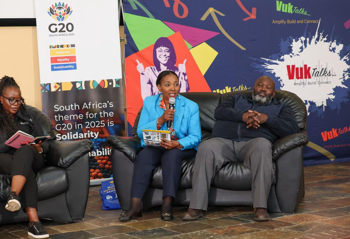 GoZa_TV_'s tweet image. The Vuk’ Talks seminar has landed at Molapo Campus! In partnership with South West Gauteng TVET College Soweto, we’re bringing students real talk on careers in Engineering, Utility, and Business. Powered by GCIS, inspiring the next generation of game-changers.
#GovZAUpdates #GCIS