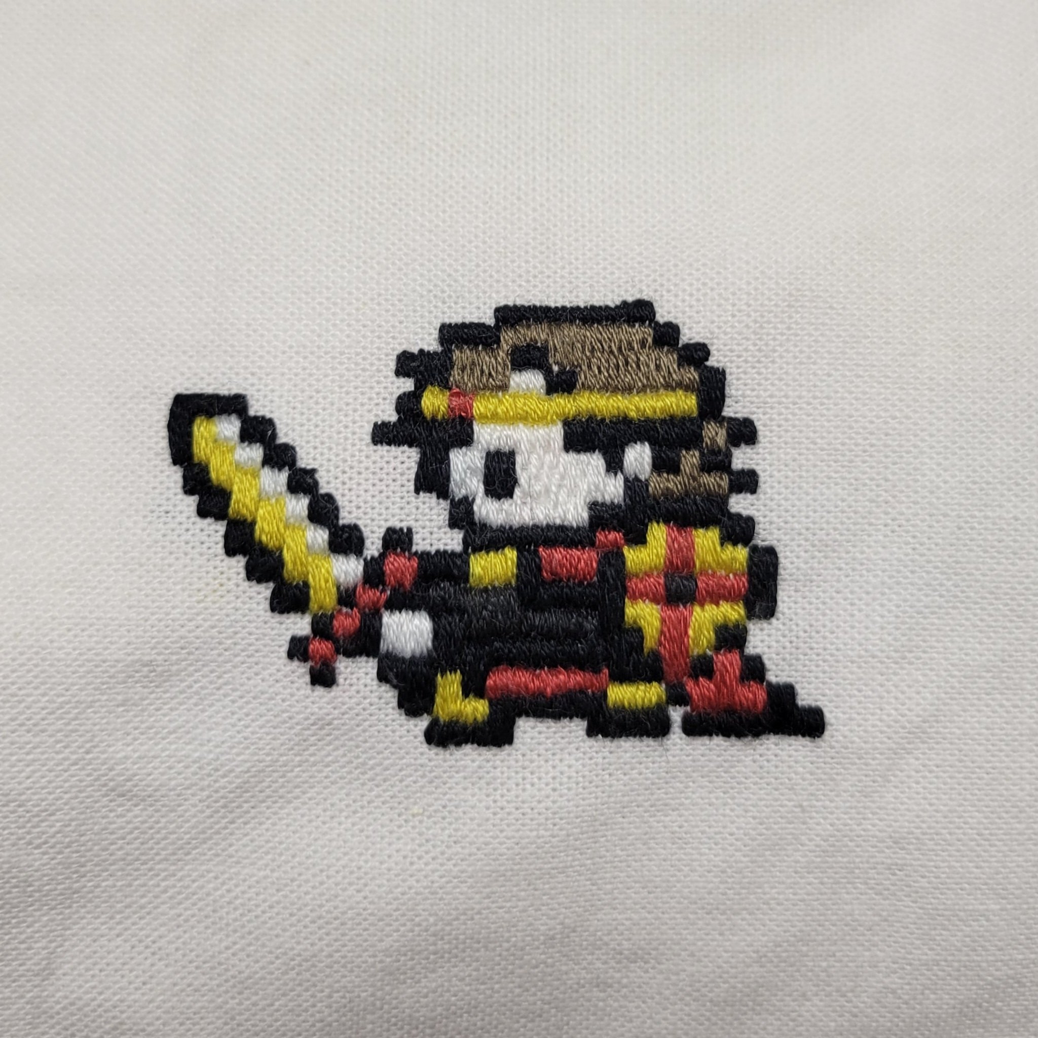 アート刺繍　袋帯　未使用 刺繍した生地をパッチワーク、小さな端切れも活用できますね