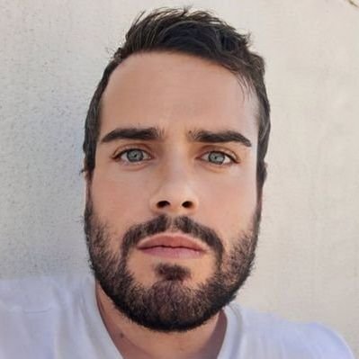 Por denunciar el Holocausto de Gaza, mi cuenta está muriendo. 
Desparece casi todo el contenido que publico. Que yo esté o no, no importa.
Me iré como vine, dando la cara, con el riesgo que ello conlleva.
Y os pediré un último favor:
No dejéis de hablar de Palestina! 🇵🇸