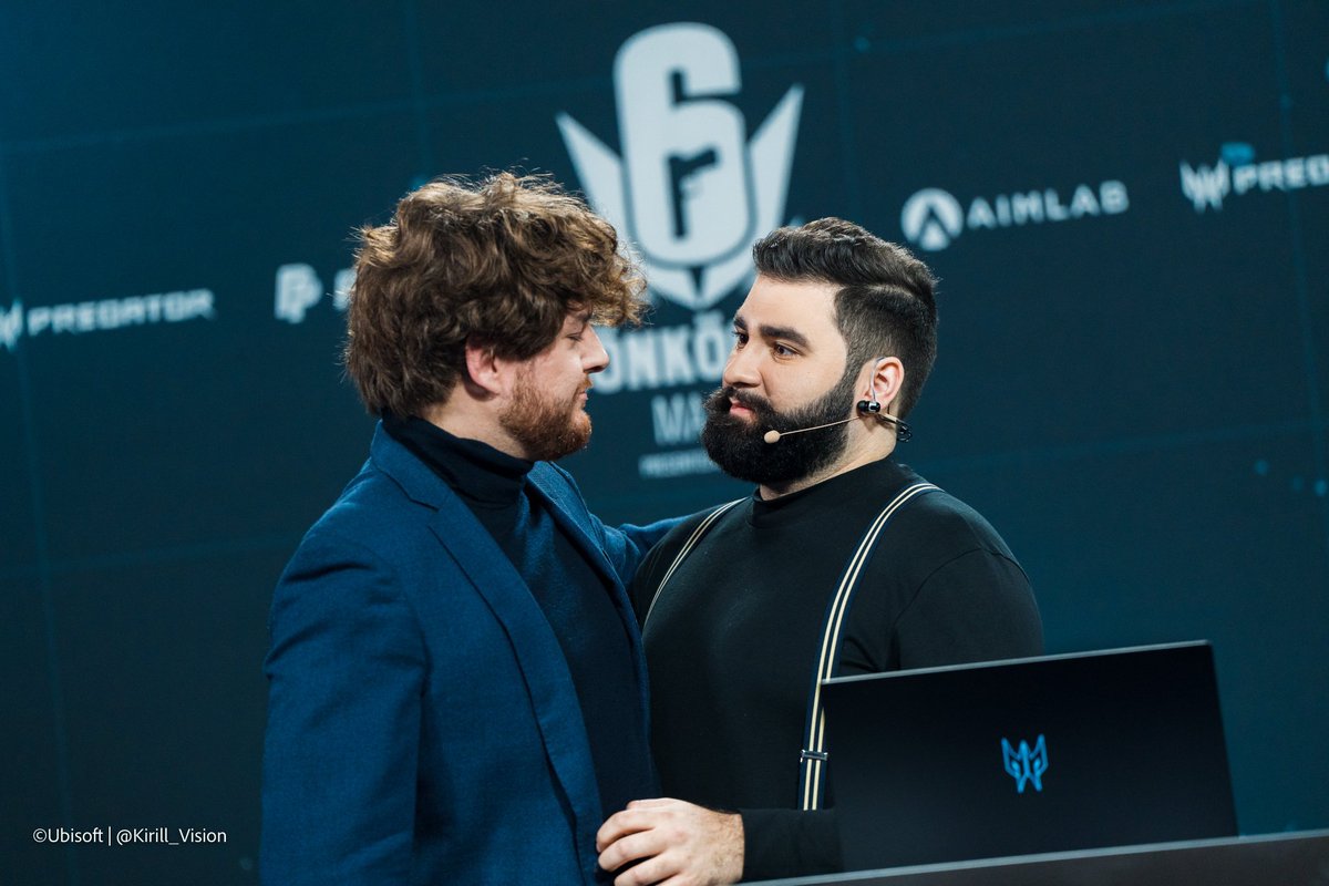 Your English teacher and your Gym teacher are getting married 🧨