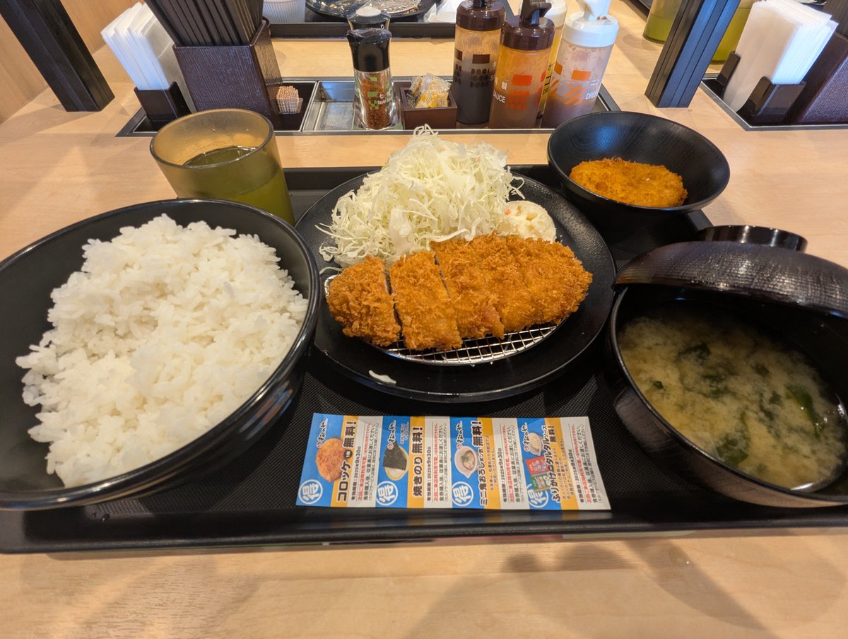 ぎりぎり15時に滑り込みセーフ。
無事食べられました🙌