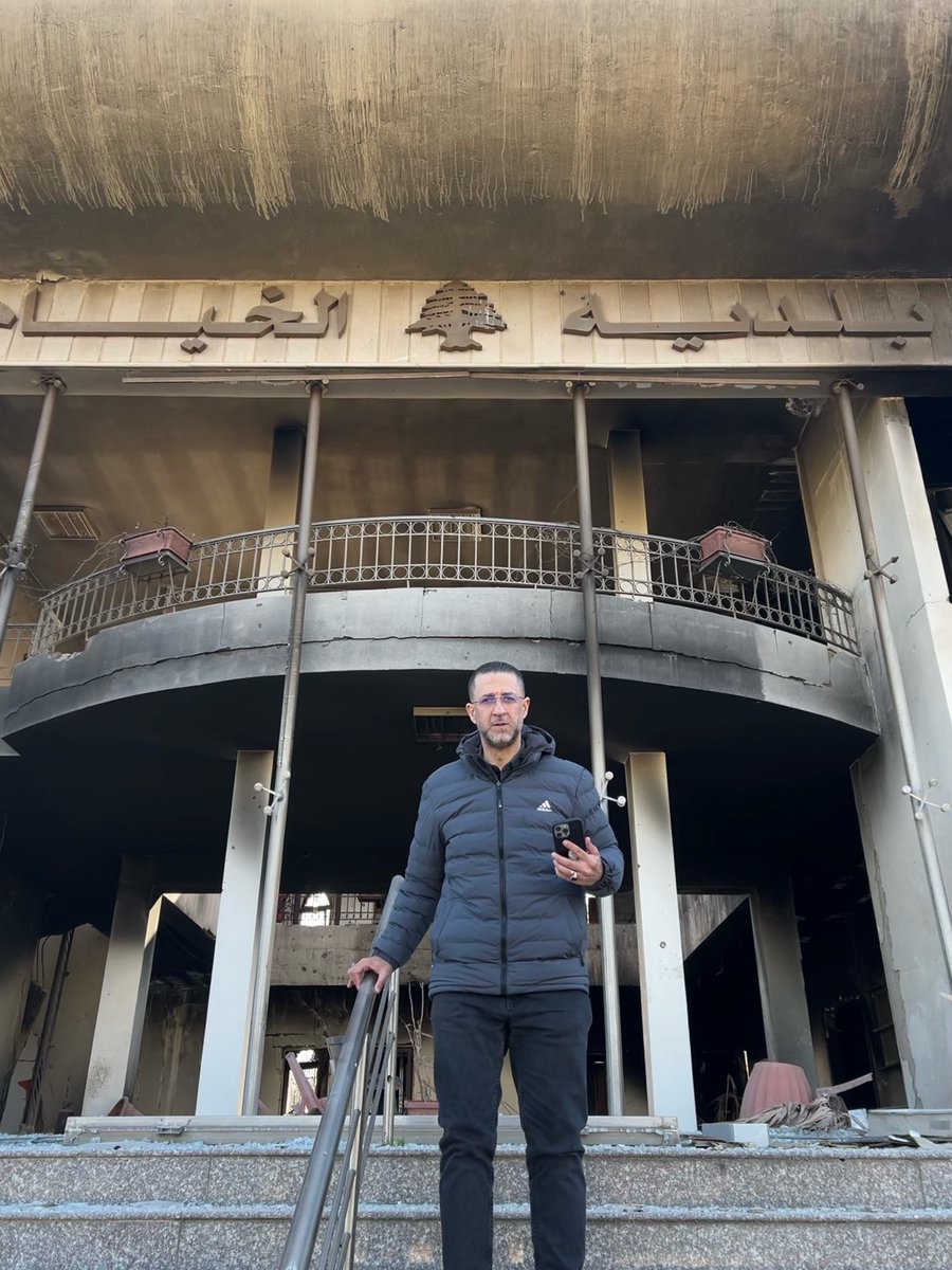 عندما تؤمن بخياراتك تستطيع ان تكتب التاريخ من بوابة الجنوب ، ما كتبه المقا//ومون في الخيام وباقي المناطق والبلدات في الجنوب هو الذي حدد خيارات هذا الوطن
#حسين_مرتضى