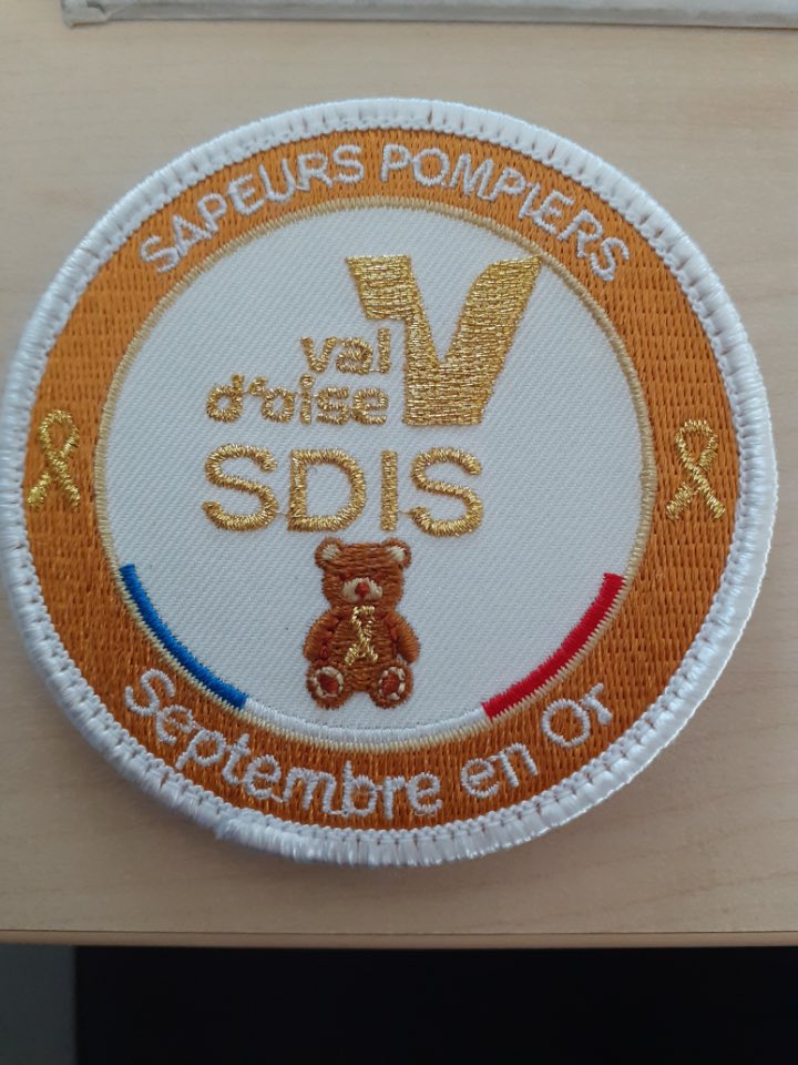 🎗️l’Union Départementale des Sapeurs-Pompiers du Val d’Oise se mobilise pour Septembre en Or 💛.

📍 Les écussons sont disponibles :
 • À Taverny (locaux UDSP 95)
 • Par envoi postal

👉 Commandez dès maintenant : helloasso.com/associations/u…