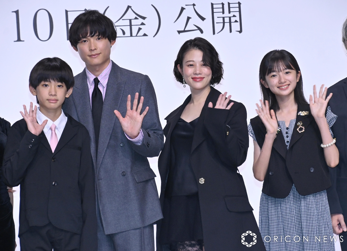 oricon's tweet image. 🎬映画『秒速5センチメートル』完成報告会
SixTONES松村北斗、
実写映画『秒速5センチメートル』主演は
💬「恐ろしいチャレンジ」
新海誠氏からは絶賛✨️
oricon.co.jp/news/2403140/?…
#秒速5センチメートル @5cm_movie_2025