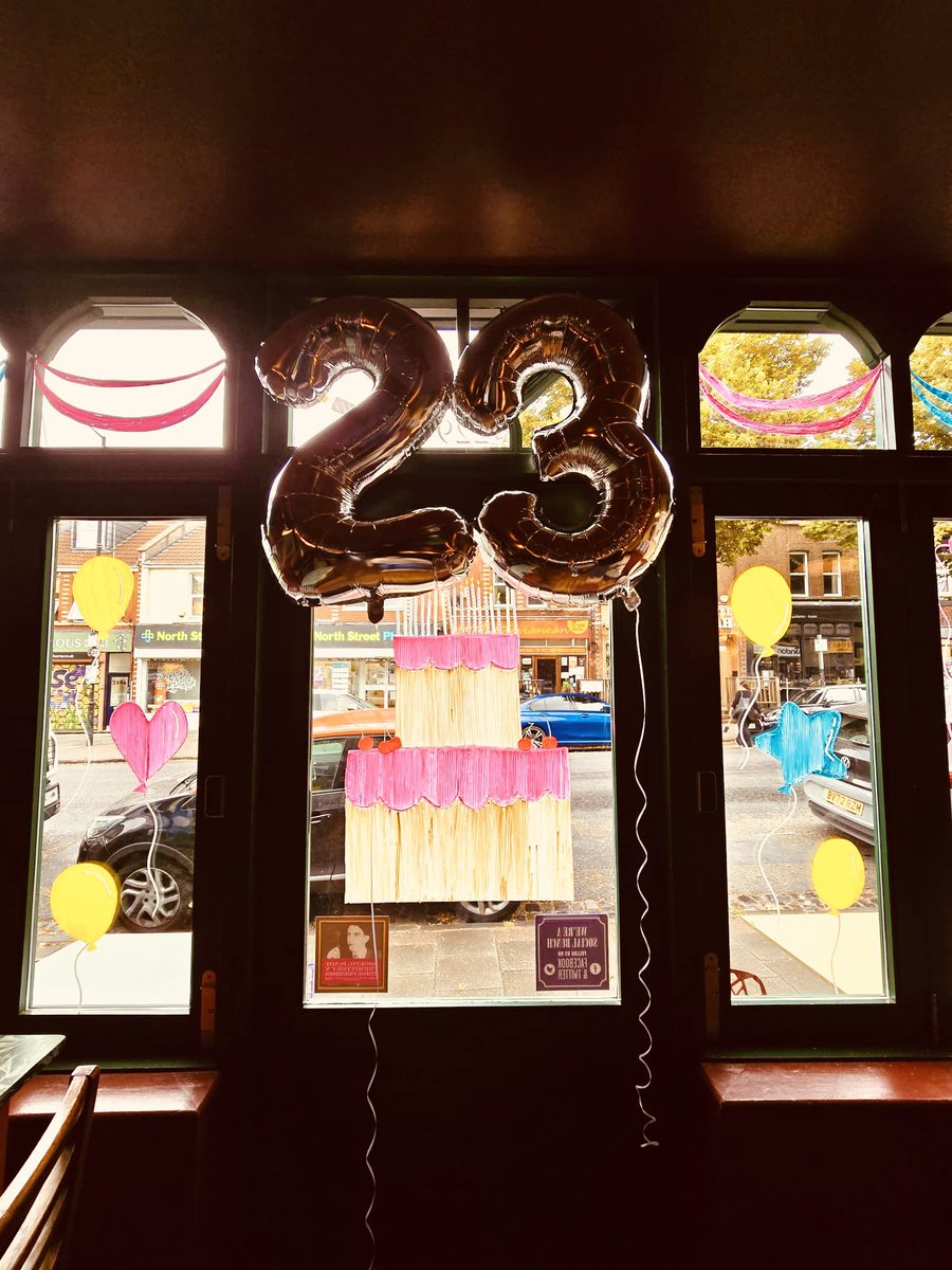 Alex Reilley (@alexreilley1) on Twitter photo 23 years ago today Lounge (with just 10 tables) was born! Three of us put in £10k each, borrowed £20k from the bank, & maxed out our credit cards. We were optimistic but somewhat recklessly had no contingency for failure. The business now employs 10k people 🤯🤯🤯
<a href="/theLOUNGERS/">The Lounges</a> 23 years ago today Lounge (with just 10 tables) was born! Three of us put in £10k each, borrowed £20k from the bank, & maxed out our credit cards. We were optimistic but somewhat recklessly had no contingency for failure. The business now employs 10k people 🤯🤯🤯
<a href="/theLOUNGERS/">The Lounges</a>