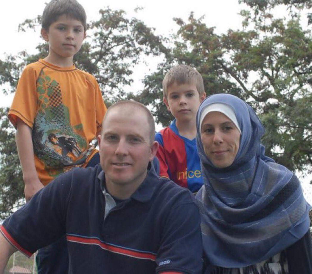 German soldier and family embrace Islam 🇩🇪 ❤️