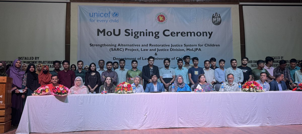 UNICEFBD's tweet image. By including the Children Act 2013 in the curriculum, future lawyers, judges &amp;amp; policymakers will learn to deliver justice for children, focusing on:

✅ Protection
✅ Rehabilitation
✅ Development

This paves the way for a more child-centred legal system across 🇧🇩.

W/ @Sida