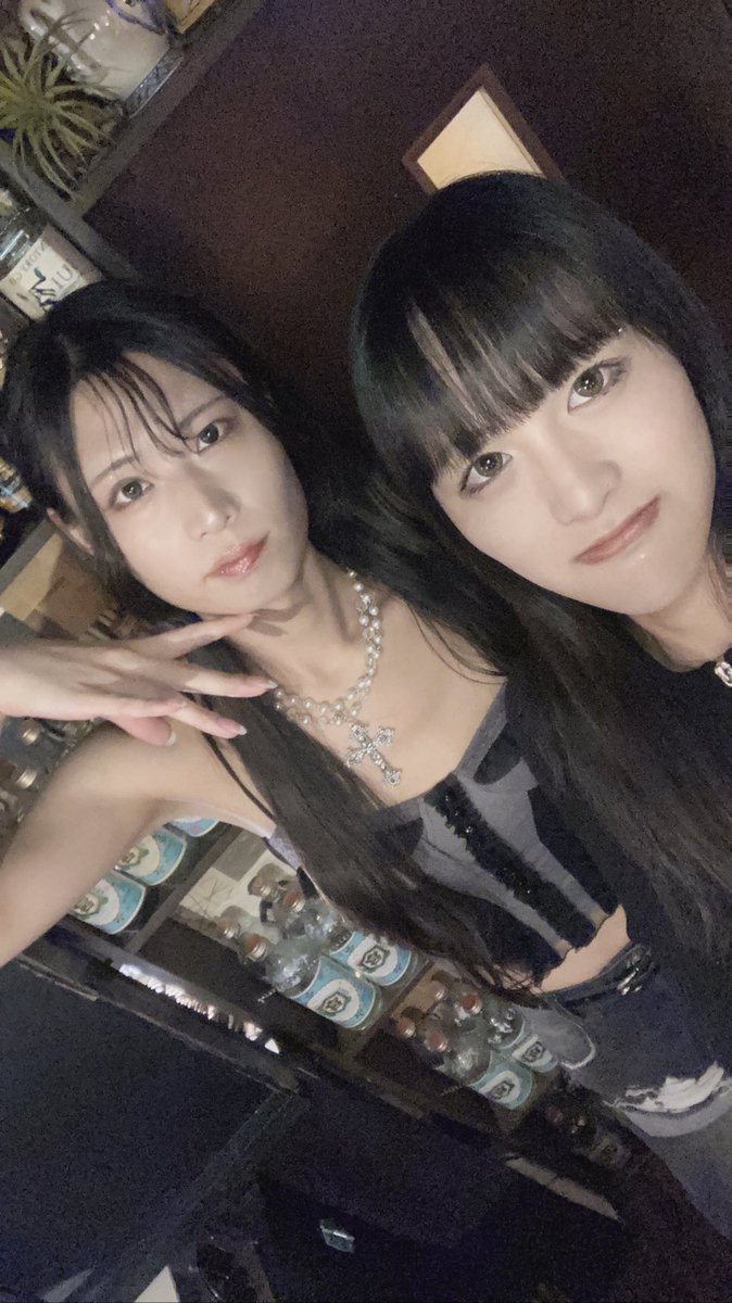 CoCoおぺん❣️本日水曜日、ミクとくみち(<a href="/kumitaso_0224/">くみち</a> )、後半からあきぽよさん(<a href="/aki_aki7930/">もはめどあきぽよ💩</a> )の3人でお待ちしております〜！！
開幕から雨予報だけどあんまり長続きしないらしいので、雨宿りでもその後でもぜひぜひお待ちしております〜😊😊✨️✨️
3時までっ！！