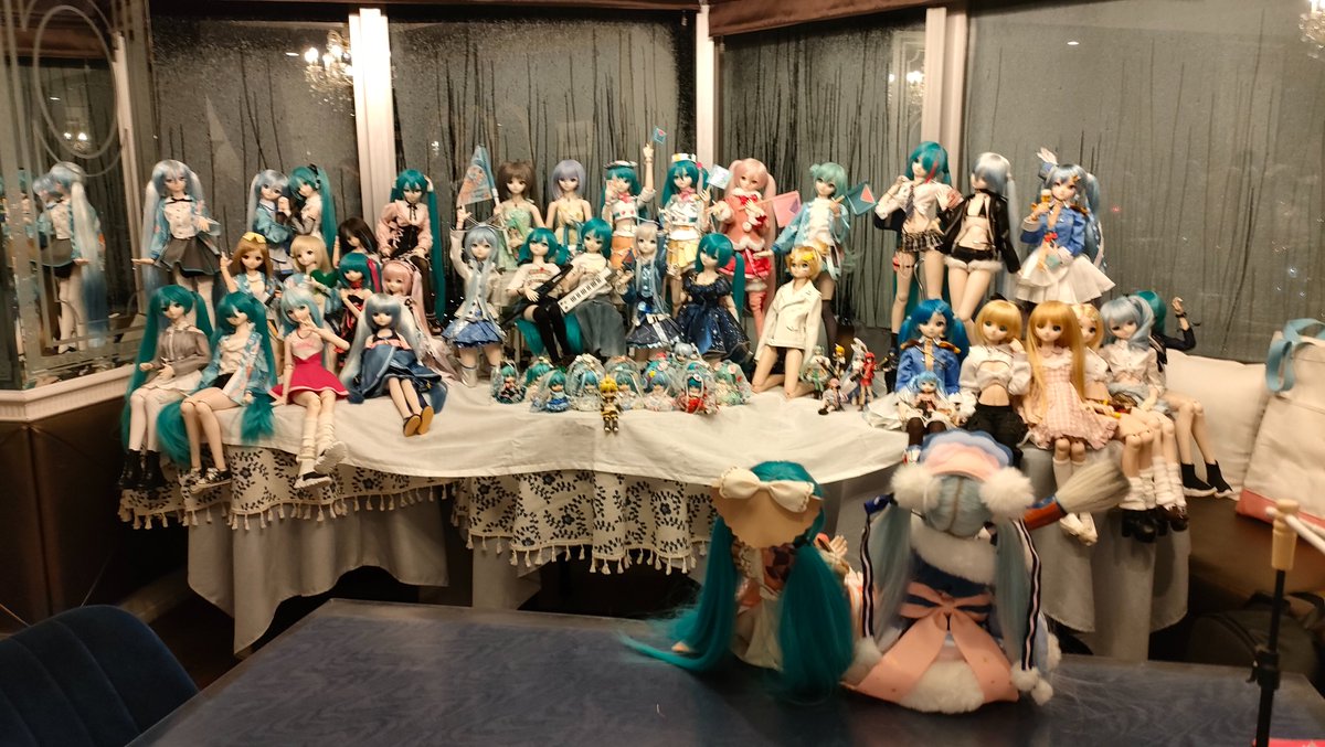 いかん去年の幕張の写真を見始めてしまった。
めっちゃ楽しかった。
今年も楽しい幕張でありますように。