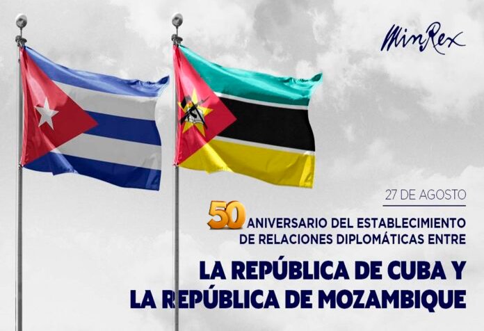 Hoy se conmemora el 50 aniversario del establecimiento de las relaciones diplomáticas entre Cuba y Mozambique. La historia de cooperación está marcada por la  entrañable amistad del primer presidente mozambiqueño, Samora Machel, y el líder de la Revolución cubana, Fidel.
❤️🇨🇺🇲🇿