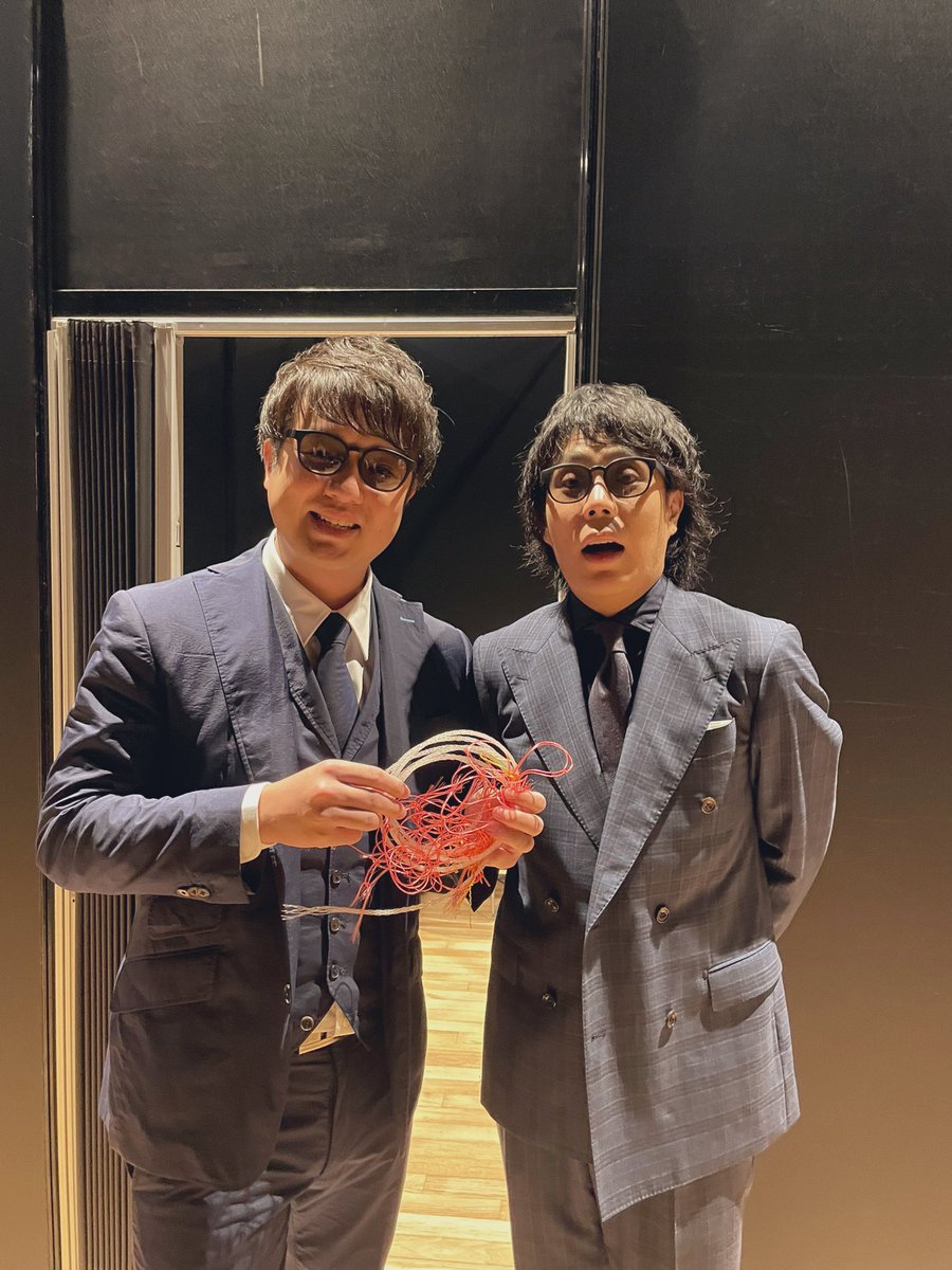 Forbes JAPAN 30 UNDER 30 2025 
Audi 特別賞いただきました！
昨年受賞された 令和ロマンのくるまさんとマグロテグスサングラスかけてツーショット撮れて最高だった！
<a href="/Ku_ru_ma__/">令和ロマン くるま</a>  #u30fj