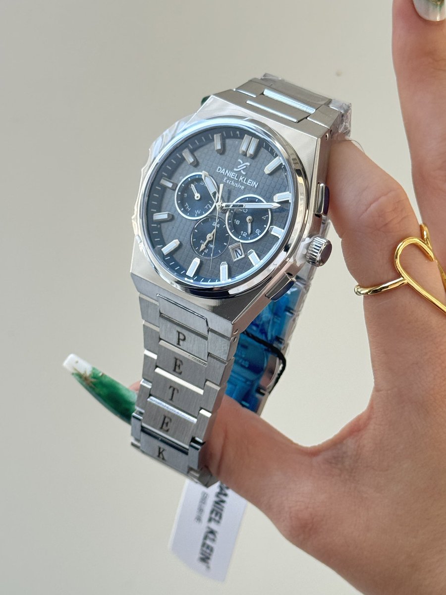 Kızlar artık sevgilileriniz isminiz yazmayan saati takmasın diye tüm saatlerimize isim yazdırmak ücretsiz😜