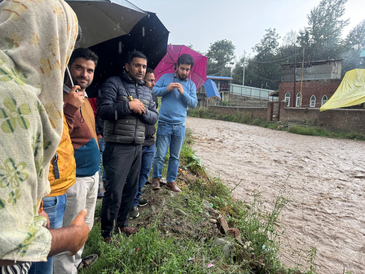 Information & PR, Shopian (@informationspn) on Twitter photo 