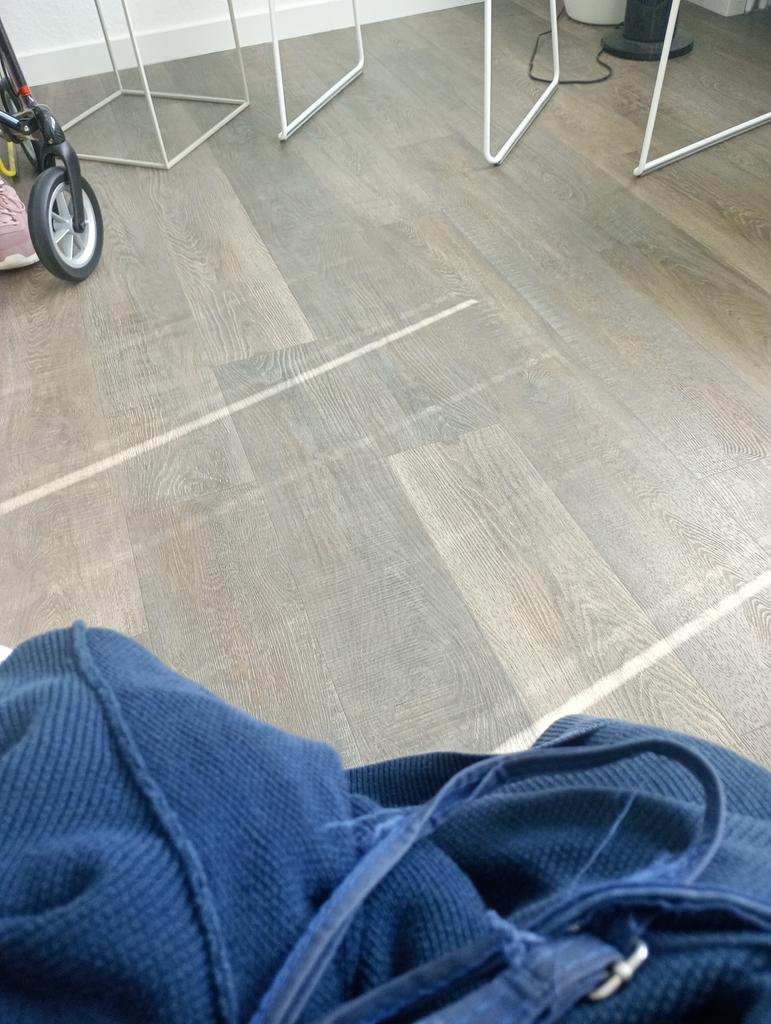 Wazifubo Neurologe. Genießt  den Sommer!