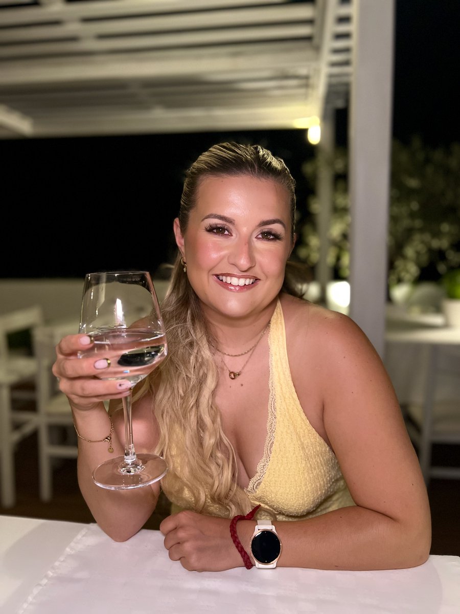 The most stunning hidden gem to relax and unwind. Beautiful views, delicious food and the best company. Another country ticked off but I feel like this is one we’ll be coming back to again and again 🇬🇷

📍 Skiathos