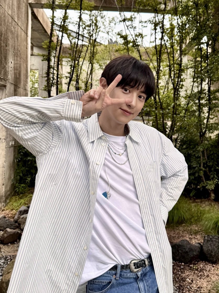 🎙️🌳🎶

#CHANYEOL #찬열
#EXO #엑소 #weareoneEXO
#UpsideDown #CHANYEOL_UpsideDown
#야외녹음실