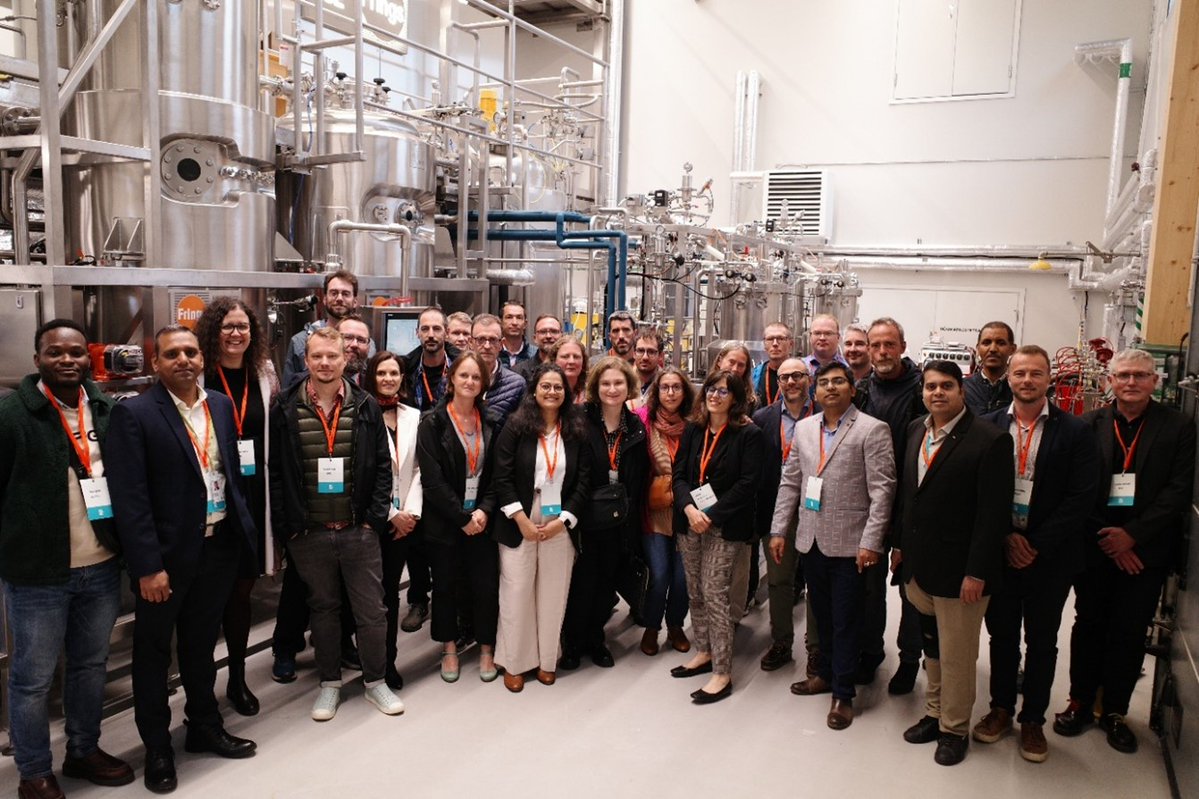 CENER_Energía (@cener_energia) on Twitter photo 📌#LIGNOFUN (LIGNin-based #arOmatic FUNnelling to high-value #biochemicals and #biomaterials production), of which #CENER is a partner, is an Innovation action project funded by <a href="/CBE_JU/">Circular Bio-based Europe Joint Undertaking</a> under #HorizonEurope, a project being worked on by a consortium of 18 partners from 9 European 📌#LIGNOFUN (LIGNin-based #arOmatic FUNnelling to high-value #biochemicals and #biomaterials production), of which #CENER is a partner, is an Innovation action project funded by <a href="/CBE_JU/">Circular Bio-based Europe Joint Undertaking</a> under #HorizonEurope, a project being worked on by a consortium of 18 partners from 9 European