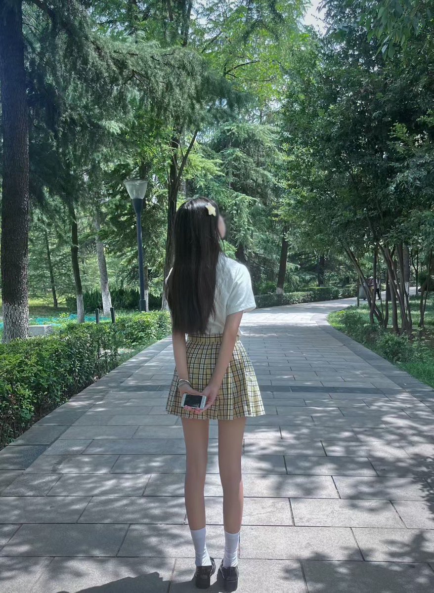 413403937Bi's tweet photo. 被约出来了 约拍 会不会凿我 https://t.co/uhi04yh4pw