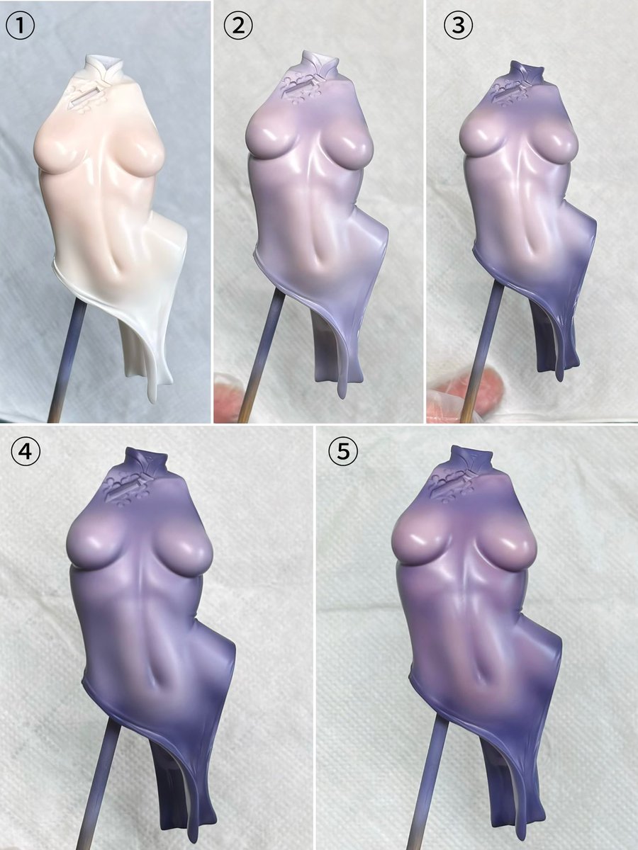 妃咲透肉旗袍的喷涂步骤

①在紧贴衣物的部位喷上肤色
②用调配好的透明漆整体覆盖2-3遍
③在衣物较厚的部位喷涂上调好的实色漆
④继续用透明漆整体覆盖2-3遍
⑤由于冷色调的透明漆会使底色发灰，所以最后在突起的部位上喷涂了2-3遍透明肤色漆以平衡色调