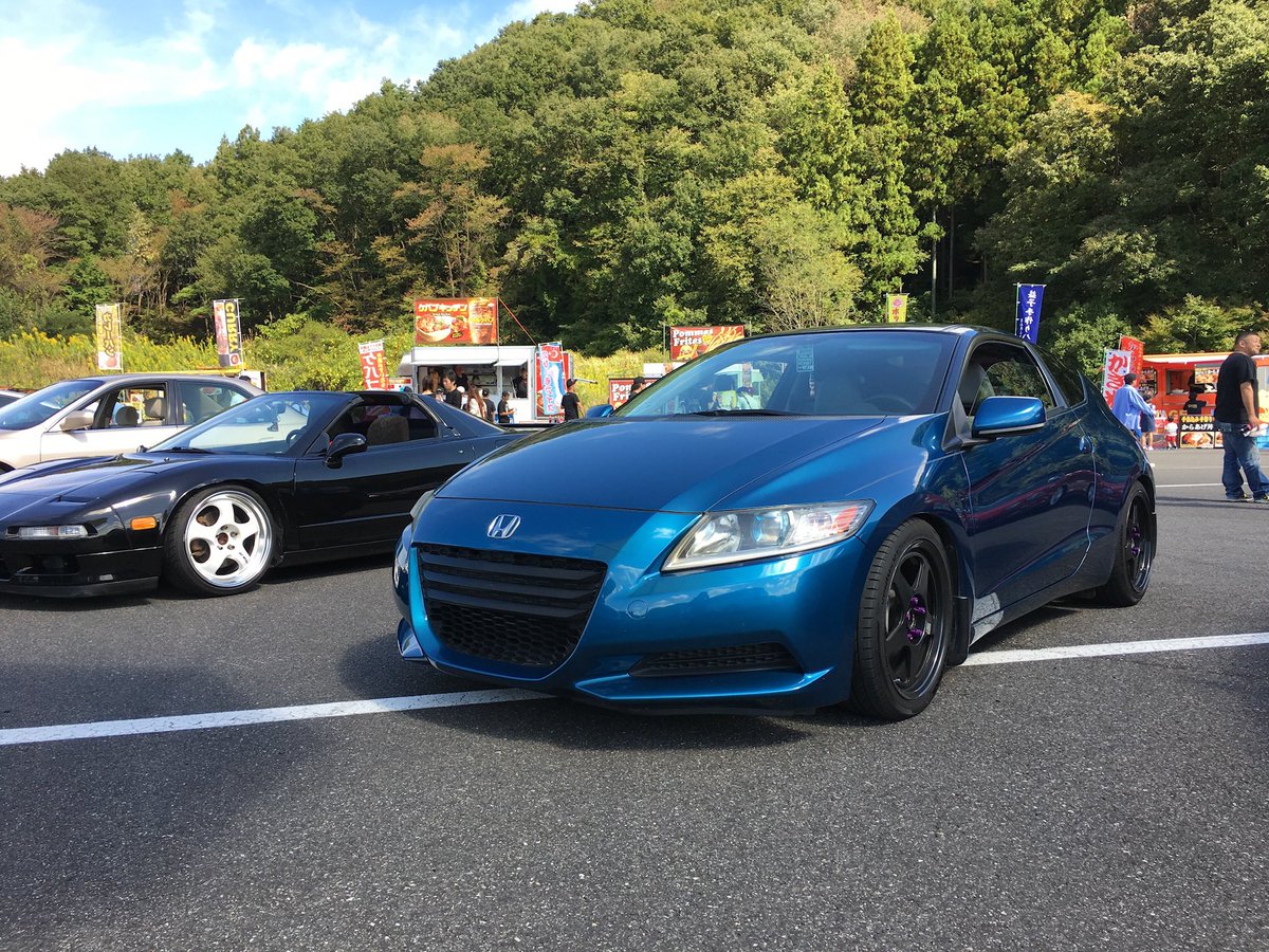 右ハンドルUSDMと左ハンドルについてのポストがいろいろ流れてくるけど、火元はどこですか🫠

左ハンドル乗りだけど、右ハンドルでUSDM極めてる人すごいと思う
左ハンドル車は、ぜひUSDMの参考資料にしてください🫠