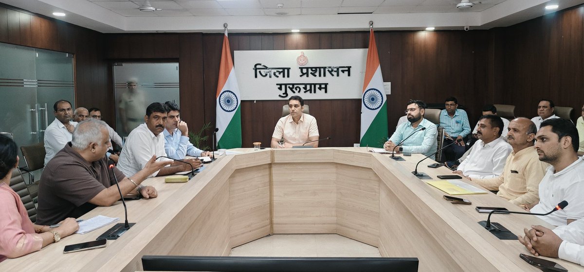 🌿✨ गुरुग्राम में 07 नवम्बर तक चलेगा हरियाणा शहर स्वच्छता अभियान ✨🌿 

🎙️ मुख्यमंत्री श्री नायब सिंह सैनी के नेतृत्व में हरियाणा सरकार प्रदेश को स्वच्छ और स्वस्थ बनाने की दिशा में ठोस कदम उठा रही है। इसी कड़ी में हरियाणा शहर स्वच्छता अभियान की शुरुआत की गई है, जो गुरुग्राम जिले