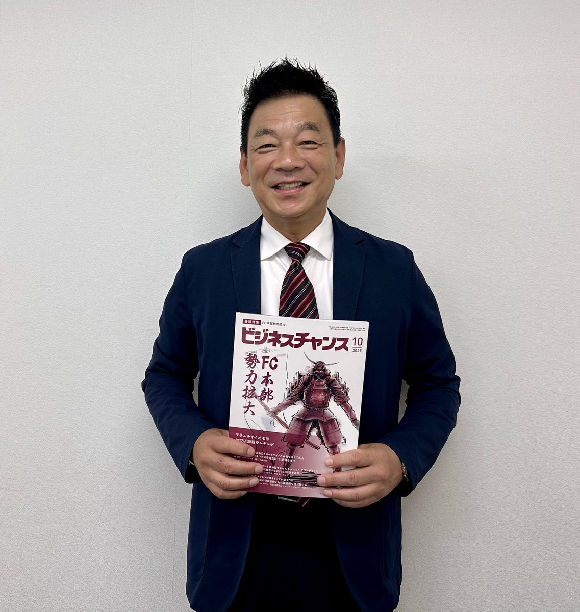 Hiroyukibc's tweet image. 赤い看板と白い看板をどう区別してチェーン展開をしていくのかについて、やきとり大吉の近藤社長にお話を伺いました。

あえて赤大吉の真逆を狙った白大吉ですが、焼き鳥の品数はキープしているようなので、ひと安心。私も行ってみようと思います。