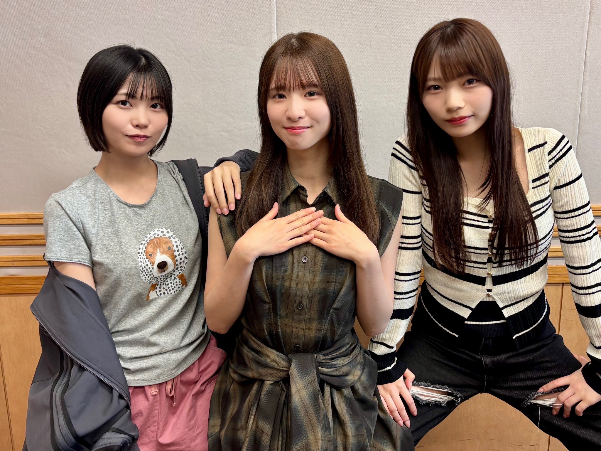 【値下げ！】乃木坂46 のぎえいご 直筆サイン入りロケ写真 値下げ！】乃木坂46 のぎえいご 直筆サイン入りロケ写真 - メルカリ