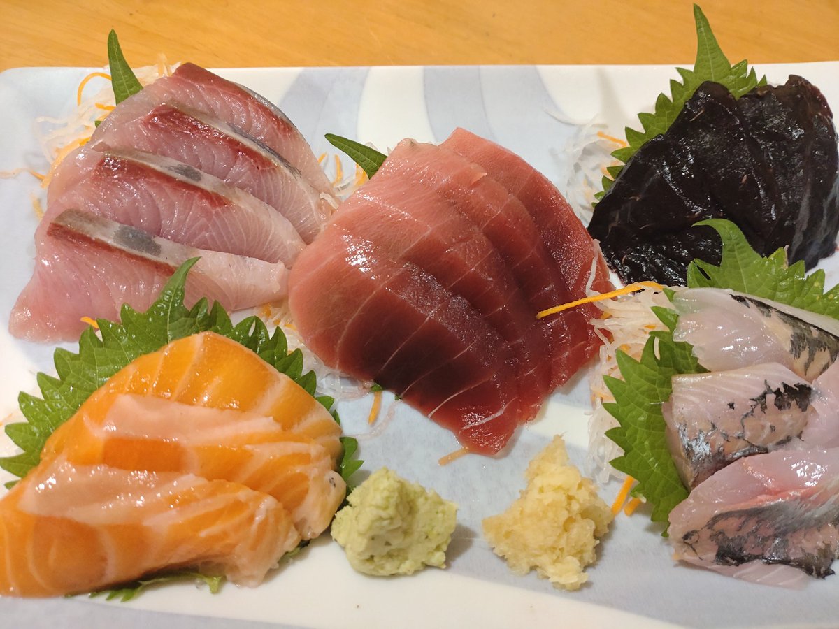yarch_0705's tweet image. 今夜の１本
【紀土　山田錦　純米大吟醸】
#日本酒
#紀土
#日本酒好きと繋がりたい
今日は嫁さんの誕生日。俺の仲間が祝ってくれた。ありがたい✨