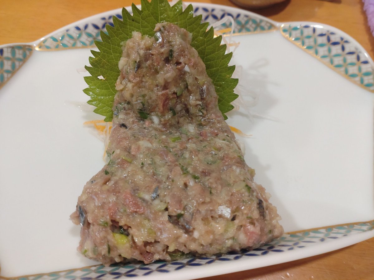 yarch_0705's tweet image. 今夜の１本
【紀土　山田錦　純米大吟醸】
#日本酒
#紀土
#日本酒好きと繋がりたい
今日は嫁さんの誕生日。俺の仲間が祝ってくれた。ありがたい✨