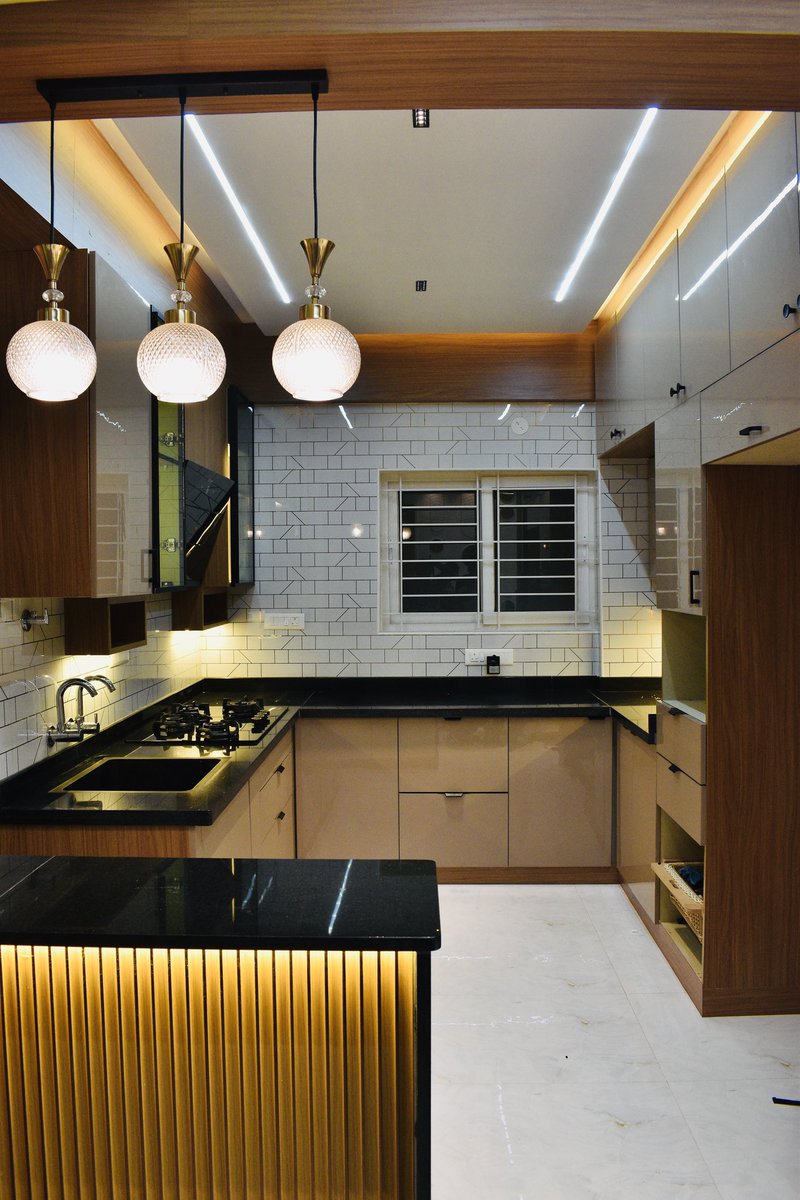 olangana_design's tweet image. The kitchen has always been the heart of every home — and designing it is something truly special. ☕🤎
This coffee brown beauty, complete with a cozy breakfast counter, was thoughtfully designed and executed by Olangana. 
Every corner is maximized for smart storage.