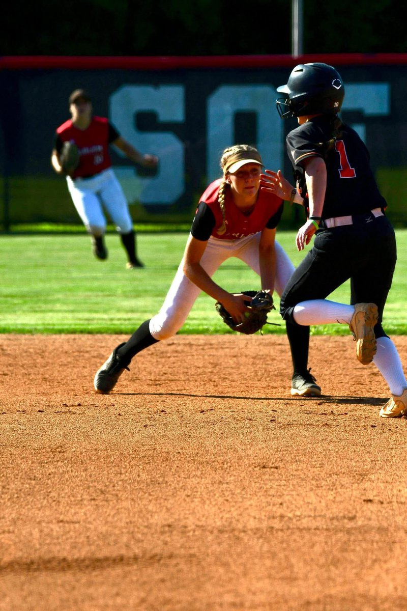 Harlem High Softball tweet media