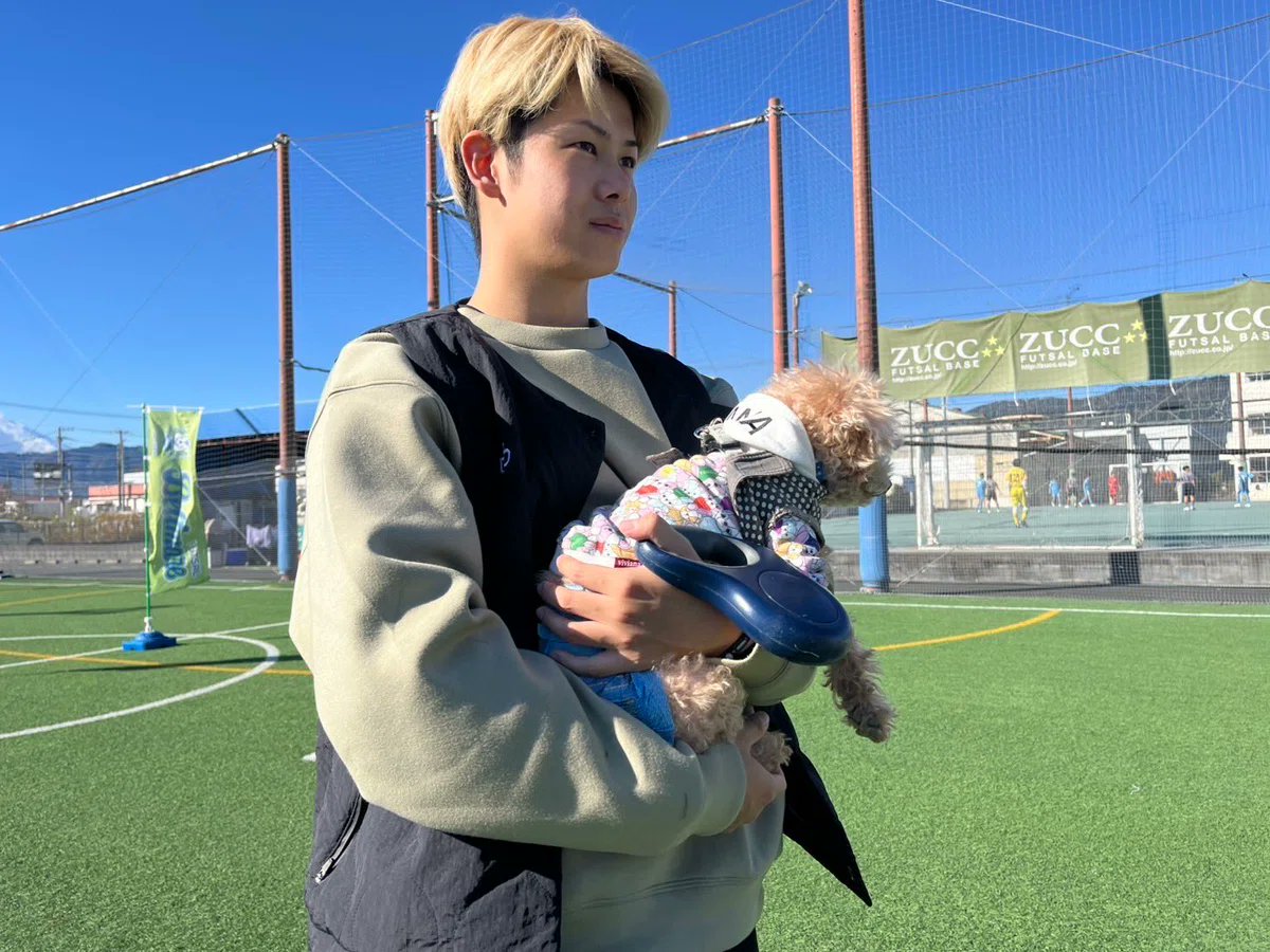 SBFC_OFFICIAL's tweet photo. 💌合流した仲間からのメッセージ⑤💌
株式会社ハシタス　大橋弘伸さま
残り9日🔥
すでに合流いただき、クラブとともにペット防災イベントなどを開催いただいている、ハシタス大橋さんからの熱いメッセージです🐕🐶
🔗https://t.co/yjciBUfFO3

 皆さんも合流してください🐕‍🦺 #bellmare_F
#ChanceEmpowerment