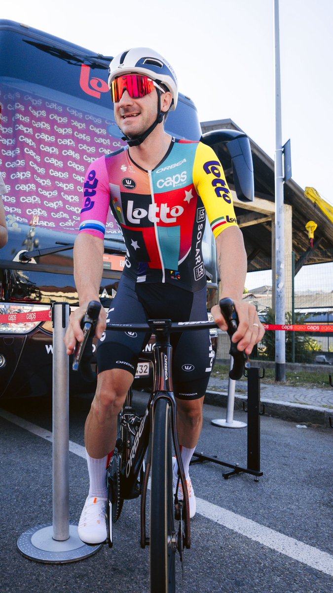 Giorni bellissimi per la grande partenza de <a href="/lavuelta/">La Vuelta</a> in Italia 🇮🇹 Dal giorno della presenzione e per i successivi 4 giorni, tantissimi tifosi alle partenze, sul percorso e all’arrivo! GRAZIE A TUTTI 🙌🏻

E da oggi Spagnaaaa 🇪🇸 si inizia con una TTT

📸 <a href="/pipecano_photo/">Pipe Cano</a>