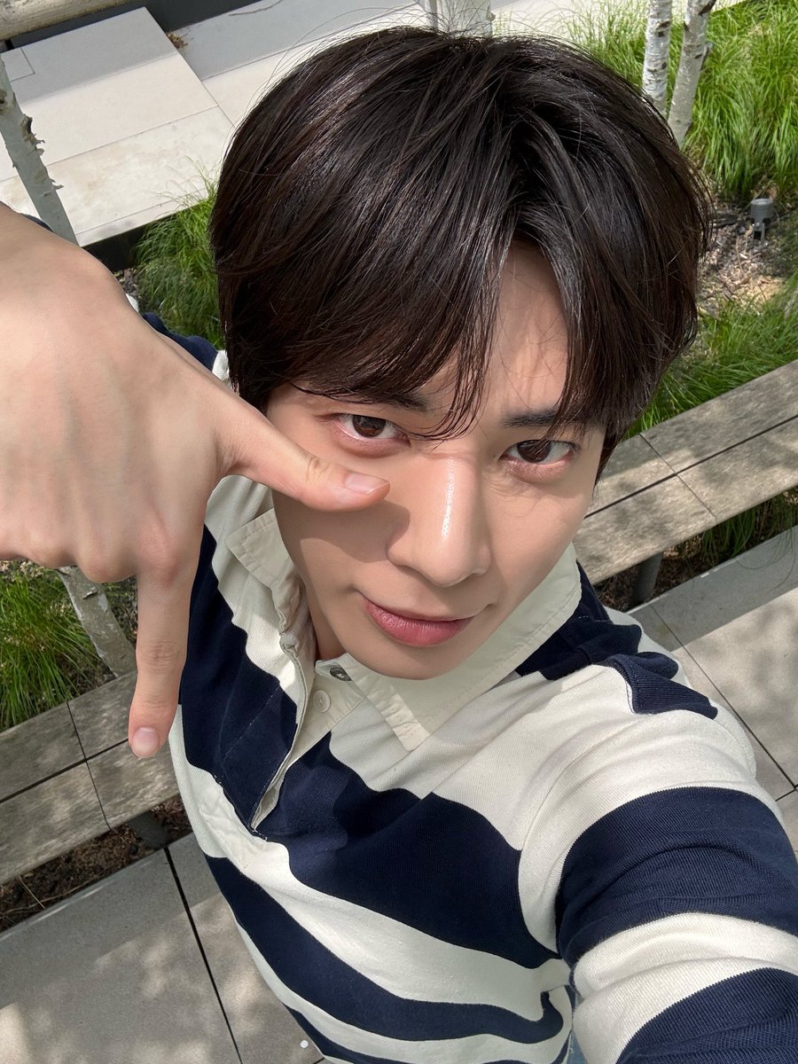 <a href="/TXT_members/">TOMORROW X TOGETHER</a> trans: please show ‘tefficient terry’ lots of support!! 

#TAEHYUN
