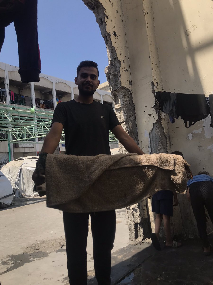 🫀🇵🇸Shahd Ghazi (@gaz80315ghazi) on Twitter photo *"I humbly ask for your support, as I haven't received any donations for a very long time. In the midst of the hunger crisis in Gaza, the situation is extremely difficult. Please, if you can, donate to help me and my family survive."*
<a href="/mearajbhagad/">Mearaj 🇮🇳 ❤️ 🇵🇸</a>
chuffed.org/project/gaza2 *"I humbly ask for your support, as I haven't received any donations for a very long time. In the midst of the hunger crisis in Gaza, the situation is extremely difficult. Please, if you can, donate to help me and my family survive."*
<a href="/mearajbhagad/">Mearaj 🇮🇳 ❤️ 🇵🇸</a>
chuffed.org/project/gaza2