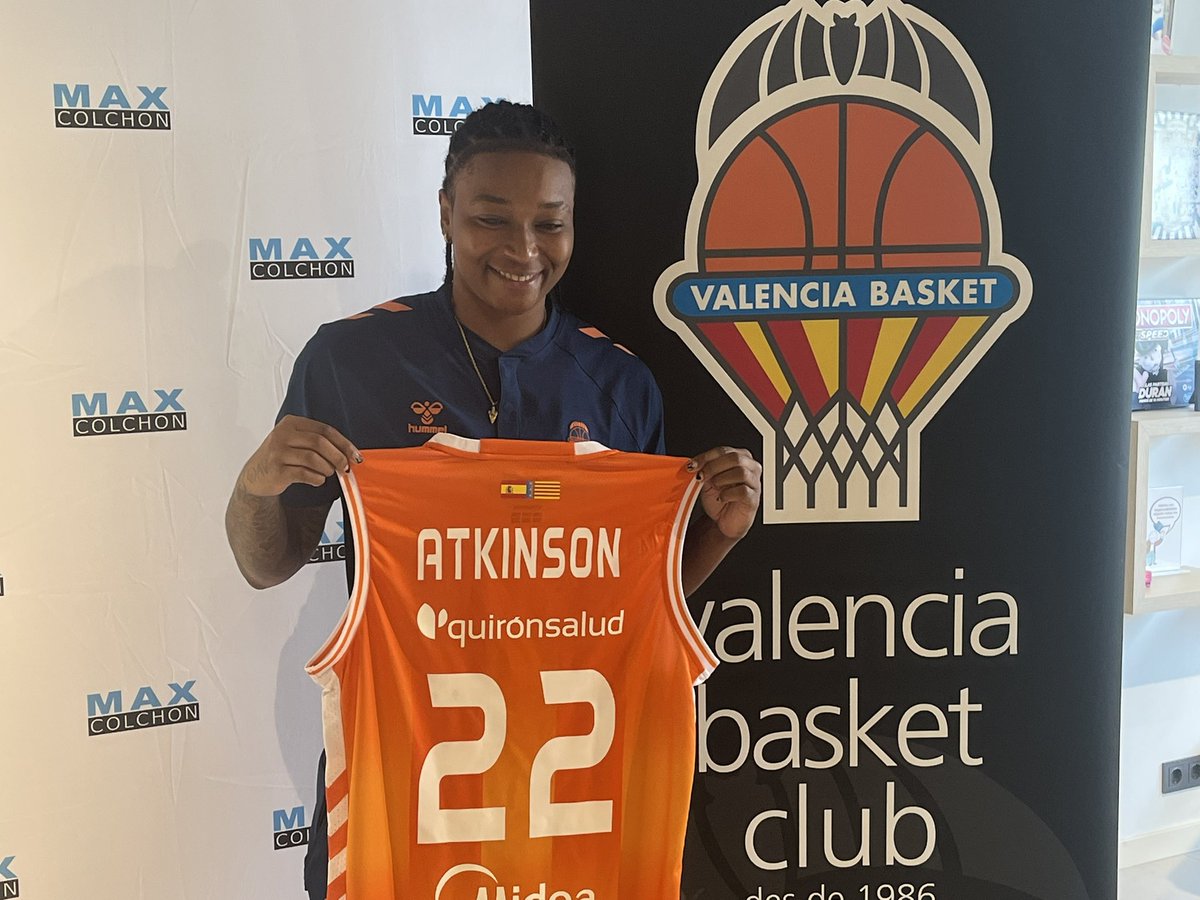 RadioEsport Valencia (@radioesport914) on Twitter photo ✅Presentada Tanaya Atkinson con <a href="/valenciabasket/">Valencia Basket Club</a>
La jugadora estadounidense firma hasta final de noviembre con opción de continuar hasta fin de temporada
#ValenciaBasket 🏀🍊 ✅Presentada Tanaya Atkinson con <a href="/valenciabasket/">Valencia Basket Club</a>
La jugadora estadounidense firma hasta final de noviembre con opción de continuar hasta fin de temporada
#ValenciaBasket 🏀🍊