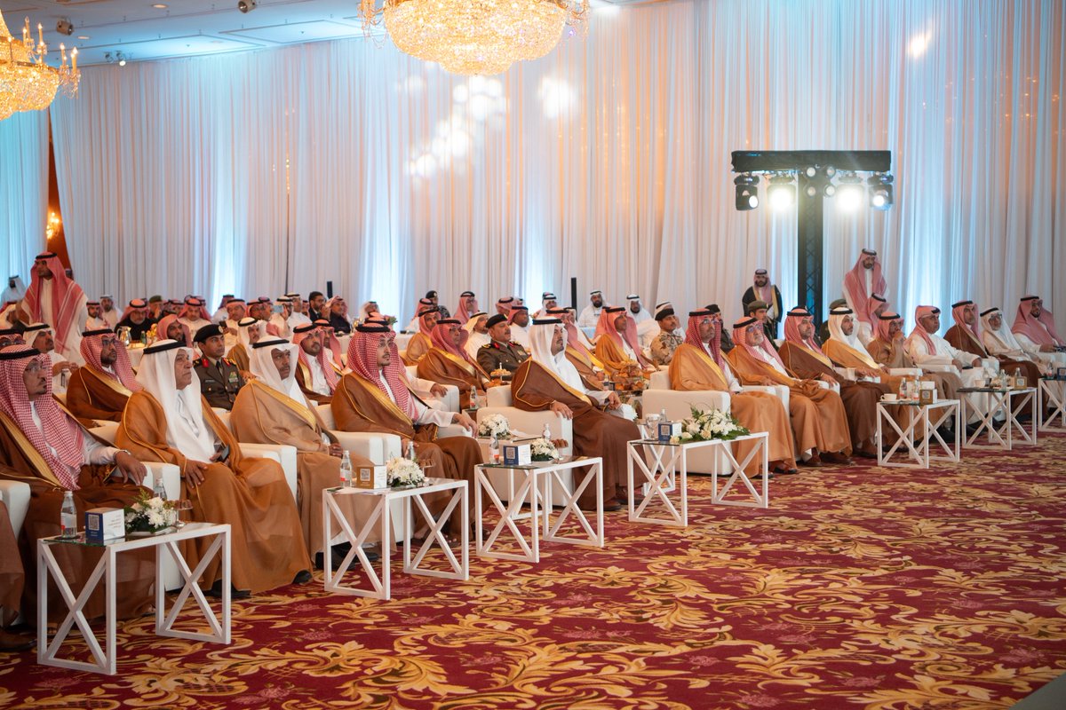 جمعت حلقة نقاش "التخطيط لموسم حج 1447هـ" أكثر من 40 جهة حكومية أمنية وخدمية ذات علاقة بمنظومة الحج، حيث ناقشت خطط العمل التي سيتم تنفيذها خلال موسم 1447هـ، ضمن مسار متكامل يعكس حجم الجهود المبذولة لضمان انطلاق الاستعدادات مبكرًا، منذ الساعات الأولى التي أعقبت اختتام أعمال موسم حج