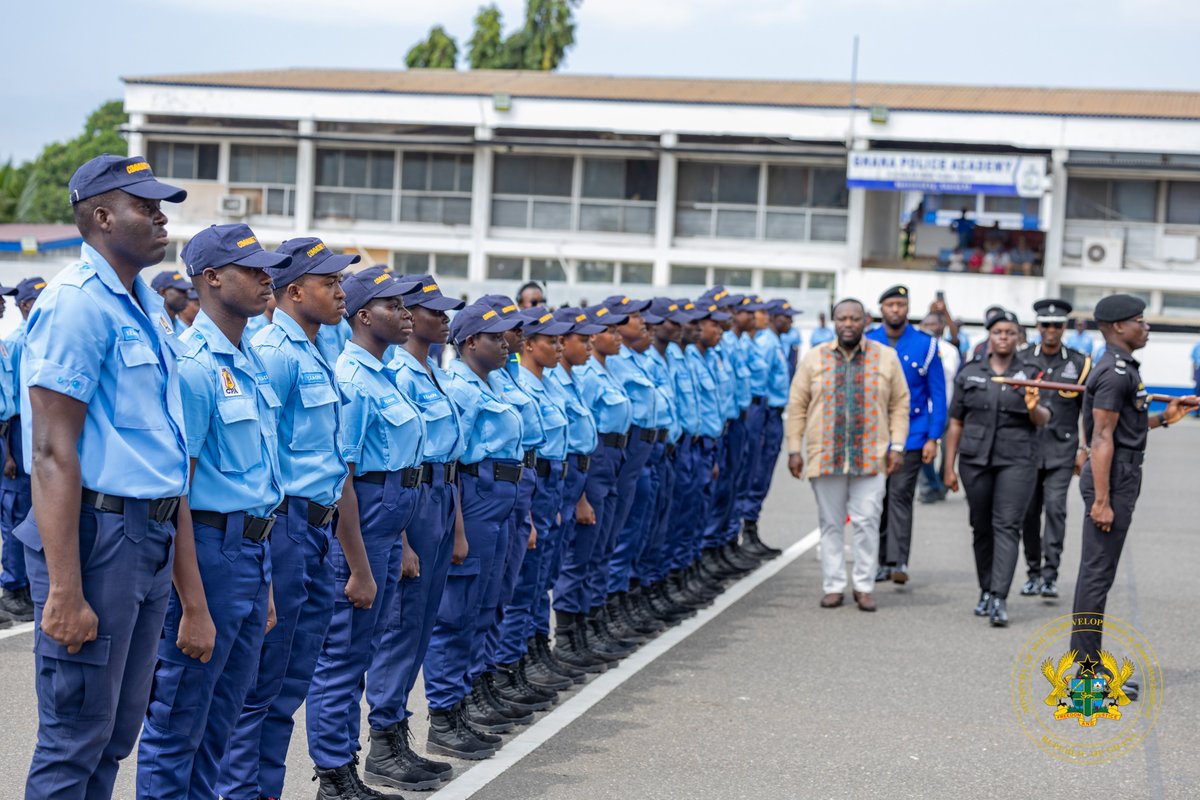 georgeoaddo's tweet image. Enjoy some exciting highlights from yesterday&apos;s graduation of community police assistants at the Police Training Academy in Accra. In my speech, I encouraged the CPAs to maintain good conduct and serve diligently. This initiative, along with similar efforts involving other…